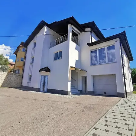 Apartament Kis