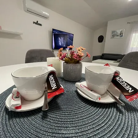 Apartment Kis *